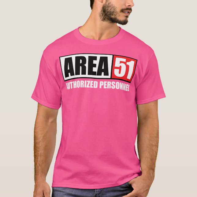 Camiseta Área 51 Pessoal Autorizado (Frente)