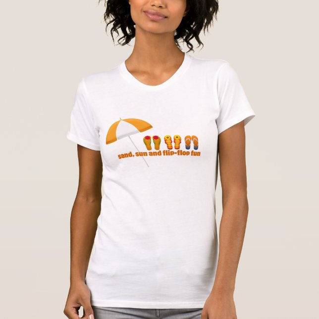 Camiseta Areia, Sol e Diversão com Chinelos (Frente)