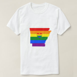 Camiseta Arkansas Orgulho gay Rainbow Flag Heart GLBTQ Desi