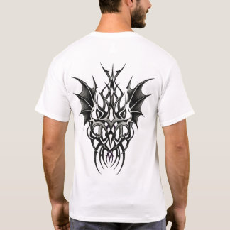 Camiseta Armadura Tribal com Espigão de Lâmina