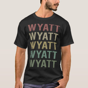 Camiseta Arte Colorida de Texto - Nome Wyatt