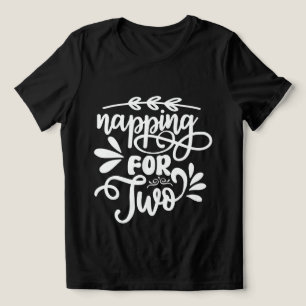 Camiseta Arte de duas palavras adorável dormindo Mamãe-em-c