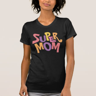 Camiseta Arte de Palavras Citação de Super Mãe Colorida Div