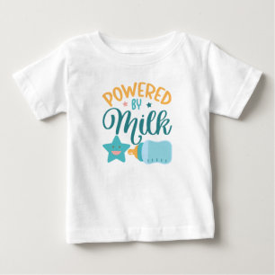 Camiseta arte de palavras de leite movido a unísex