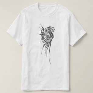 Camiseta Arte de Tatuagem Tribal Abstrata Preto e Branco Má