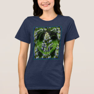 Camiseta Arte Floral Abstrata de Tremoço Adorável