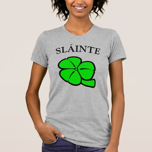 Camiseta Arte Floral do Dia de São Patrício em Shamrock Ver (Frente)