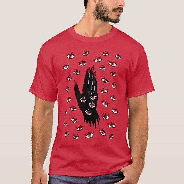 Camiseta Arte Gótica do Halloween - Olhos Negra Mão Estranh (Frente)
