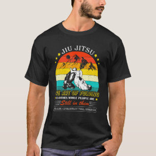 Camiseta Arte Jiu Jitsu de roupas dobráveis enquanto Pessoa