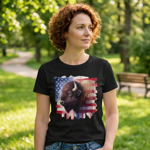 Camiseta Arte Magnífica de Bisonte Americano e Bandeira Pat