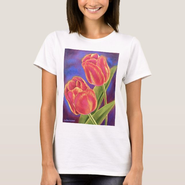 Camiseta Arte vermelha da flor das tulipas - multi (Frente)