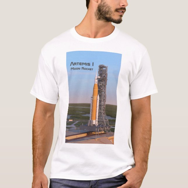 Camiseta Artemis One Moon Rocket on Pad (Frente)