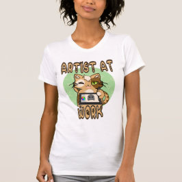 Camiseta Artist at work cute cat design