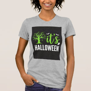 Camiseta Árvore Assustadora do Halloween com Morcegos em Ve