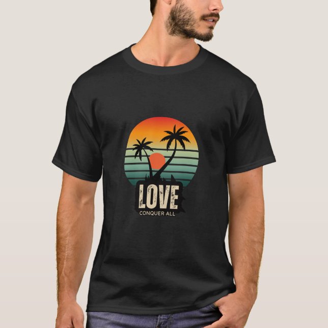 Camiseta Árvore de Palma Ultramarina "Love Conquers All" (Frente)