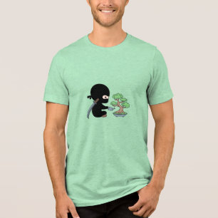 Camiseta Árvore molhando minúscula dos bonsais de Ninja