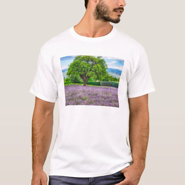 Camiseta Árvore no Campo de Lavanda, França (Frente)