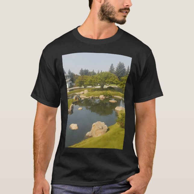 Camiseta Árvore No Jardim Japonês (Frente)