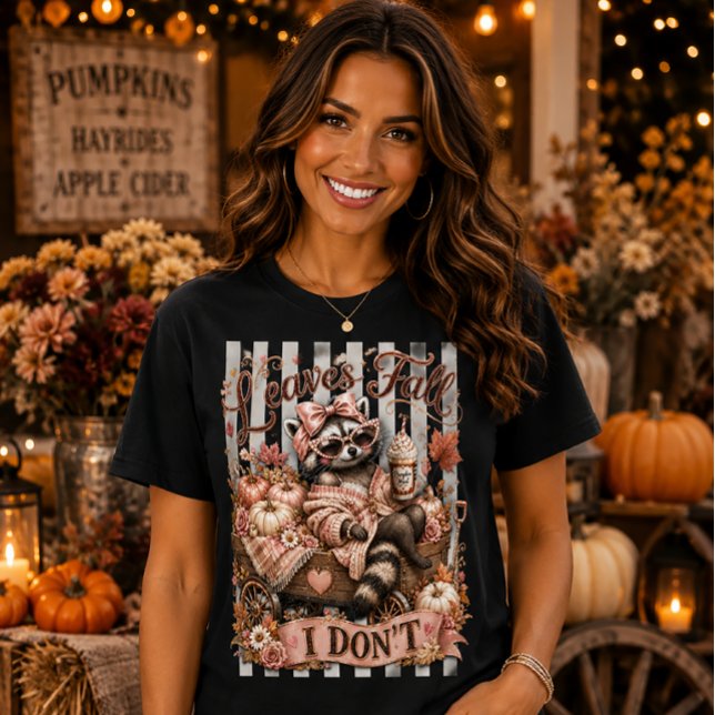 Camiseta As Folhas Caem Eu Não Mapache Cai (Criador carregado)