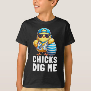 Camiseta As Galinhas Me Acham Engraçado Feliz Dia de Páscoa