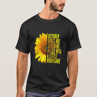 CAMISETA AS GAROTAS DE OUTUBRO SÃO HURRICANOS MISTURADOS CO