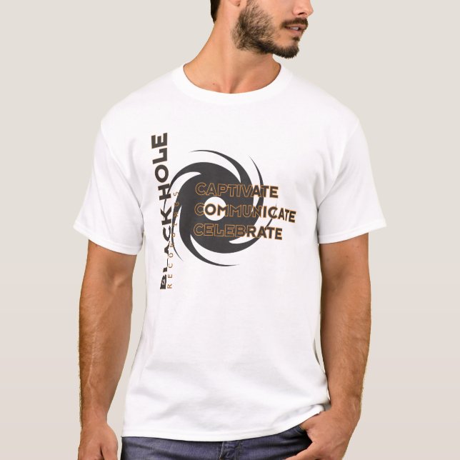 Camiseta As gravações do buraco negro "comemoram" o T (Frente)