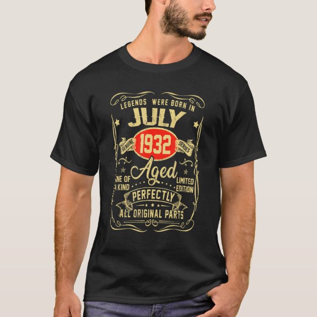 Camiseta As Lendas Eram Nasceres Em Julho De 1932, 90 Anos  (Frente)