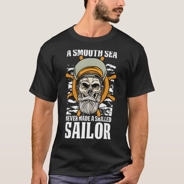 Camiseta As Mulheres De Maré Um Mar Suave Nunca Fez Uma Mat (Frente)