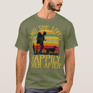 Camiseta As Mulheres E Ela Viveram Feliz Depois De Acampar.