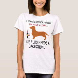 Camiseta As Mulheres Não Podem Sobreviver Apenas Às Necessi