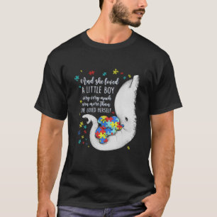 Camiseta As Mulheres Que Ela Adorava Um Menino Muito Autism