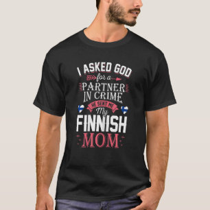 Camiseta As Mulheres Que Eu Pedi A Deus Para Sócio No Crime