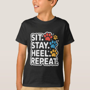 Camiseta As Mulheres Sentam-Se. Fique. Salto. Repita. Cacho