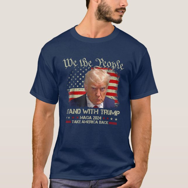 Camiseta As Pessoas Com Donald Trump 2024 (Frente)
