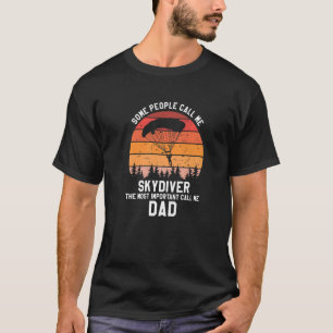 Camiseta As Pessoas mais importantes me chamam de Skydive L