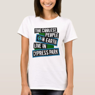 Camiseta As Pessoas Mais Incríveis da Terra Vivem em Cypres