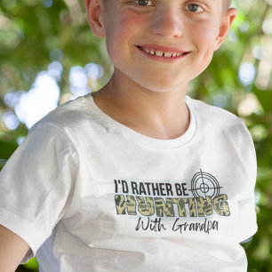 Camiseta As preferencialmentes Estão Caçando Com O Vovô Eng