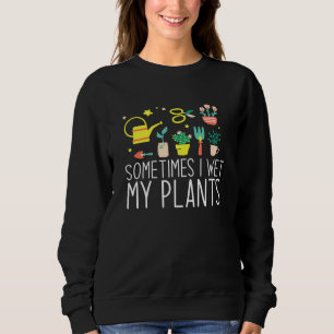 Camiseta Às Vezes Eu Molhei As Minhas Plantas Plantando Mem