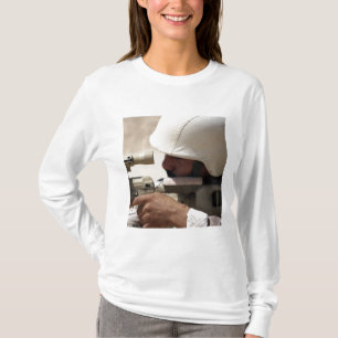 Camiseta As vistas iraquianas do sargento de exército em