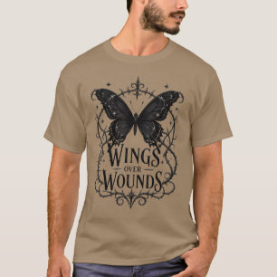 Camiseta Asas Sobre Feridas – Design de Borboleta Preta Gót