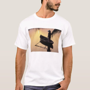 Camiseta Ásia, Vietnã, Delta do Mekong, Can Tho. Noite