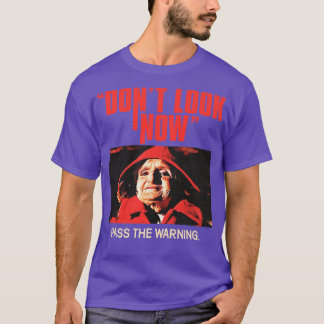 Camiseta Assassino na Casaco vermelha