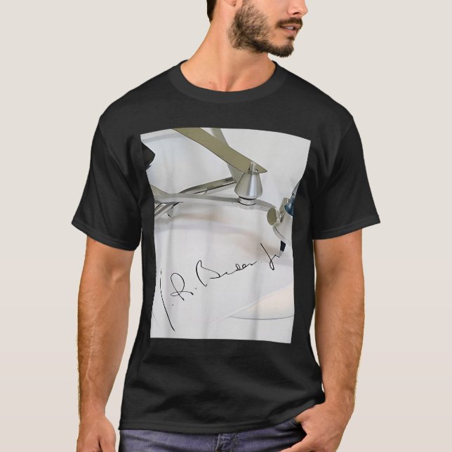 Camiseta Assinatura engraçada do Autopen de Biden (Frente)