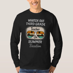 Camiseta Assista A Professores Do Terceiro Grau Nas Férias