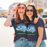 Camiseta Associação Familiar Personalizada das Montanhas do<br><div class="desc">Personalizada camisetas femininas para sua viagem de verão ou cair para as montanhas do Colorado ou uma bela cabana na floresta. Esta árvore personalizada legal apresenta um desenho bonito de montanhas com capas de neve em frente a árvores de abetos verdes. Uma camiseta da natureza excelente para uma família amante...</div>