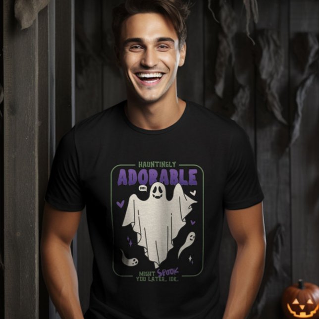 Camiseta Assustadoramente Adorável Dia de as Bruxas engraça (Hauntingly Adorable Funny Halloween Sayings T-Shirt)