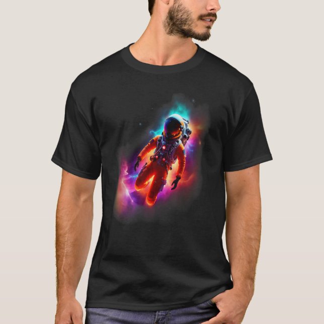 Camiseta Astronaut Exploring a Colorful Nebula (Frente)