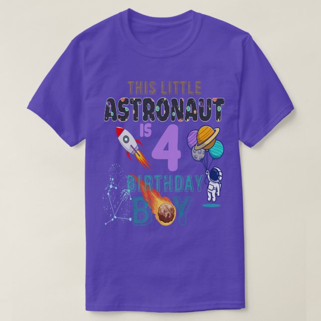 Camiseta Astronauta 4 Y do Astronauta do Dia 4 do Presente (Frente do Design)