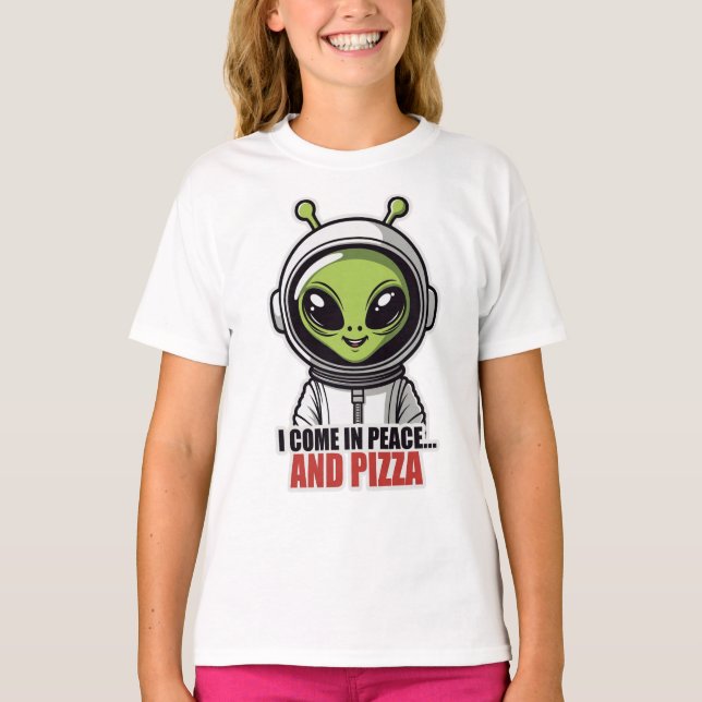 Camiseta Astronauta Alien Fofo "Venho em Paz e Pizza"  (Frente)