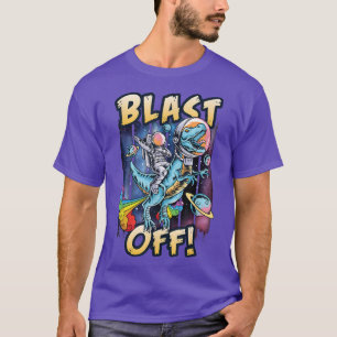 Camiseta Astronauta Andando Dinossauro Fazendo Arco-Íris em